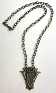 The Twilight Saga New Moon Volturi Crest Necklace Piece - Picture 1 of 3
