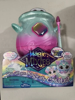 Magic Mixies Rainbow Magical Misting Cauldron com brinquedo de pelúcia interativo 8 polegadas - Imagem 1 de 2