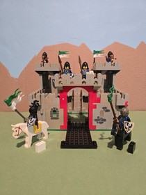 LEGO Castle 6073 Black Falcon's Castle 100% Complete w/ Instructions