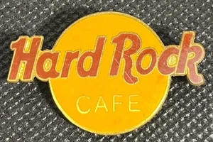 Ancienne épingle revers hard rock café jaune et rouge logo insigne collection - Photo 1/3