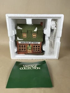 Neu im Karton Dept 56 Dickens Village "White Horse Bakery" 5926-9 mit Box, Hülle, leicht - Bild 1 von 6