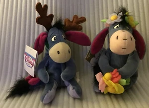 Peluches rellenos Flower Power Eeyore de 9” y 8” Santa Pooh Eeyore - Imagen 1 de 4