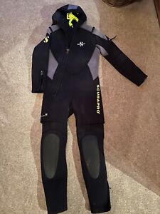 Scubapro One suit 7 Wetsuit Diving Suit Size Large Front Zip Double Layered