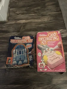 Vintage WILTON Cake Decorating Kit STAR WARS R2D2 And Bugs Bunny Baking Pan 1977 - Picture 1 of 15