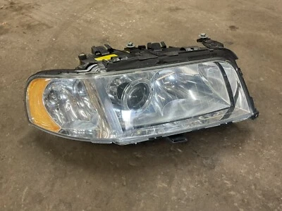 00 01 02 03 Conjunto Faro Delantero Derecho AUDI A8 XENÓN 4D0941004BE R19 Foto 1 de 4