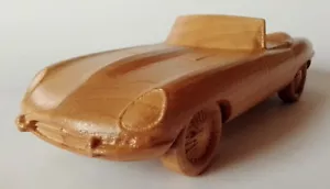 Jaguar E-Type Roadster - 1:15 Modello in scala di auto in legno da collezione - Foto 1 di 11