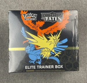 Pokemon TCG Hidden Fates Elite Trainer Box ETB sigillato in fabbrica - Foto 1 di 8