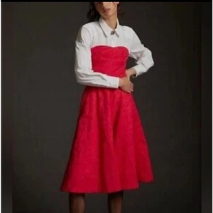 Abito Anthropologie Berry broccato scollo a cuore aderente e svasato San Valentino  - Foto 1 di 12