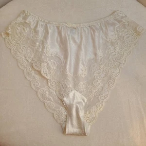 Mutandine vintage Christian Dior ILGWU raso seta pizzo taglio alto rubinetto taglia large bianche - Foto 1 di 8