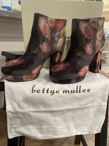 Bettye Muller Womens Romantic Meade Ankle Platform Boots Sz US 10 Medium New - Picture 1 of 24