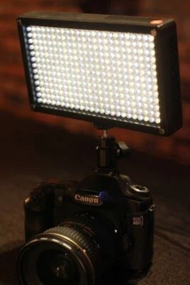 LED312AS Bi-color Light +2* Batteries for Photo Video Interview on camera DSLR - Image 1 of 4