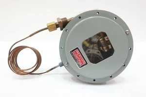 Mercoid DAW-38-103 RG5 Temperature Switch 120/240v-ac/dc 100-200f - Picture 1 of 6