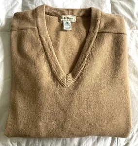VTG LL Bean- Men's L- Lambswool Sweater- V Neck- Camel- Scotland- J656 - Picture 1 of 9