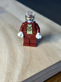 Lego Ultra Agents Invizable/Mr Pale Figure No Cracks- Missing Hat