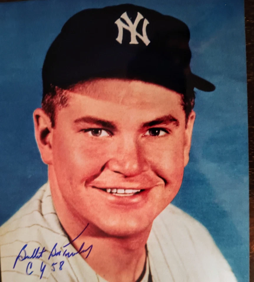 Yankees great signed Bob Turley 8x10 Inscribed Cy '58 with SCofH Certificate - Image 1 of 1