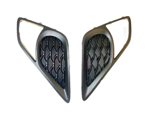 Su003-01516 Toyota Cover Front Bumper Hole RH SU00301516