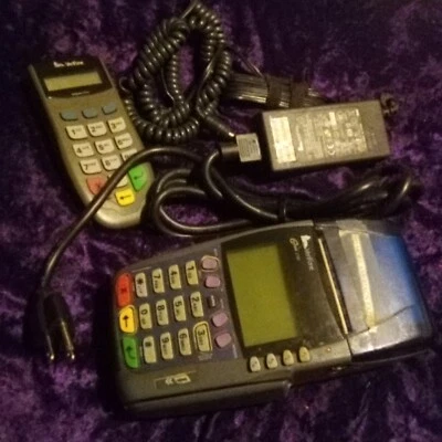 Verifone Omni 3750 Credit Card Terminal & Power Supply & Pinpad Pin Reader - Image 1 of 2