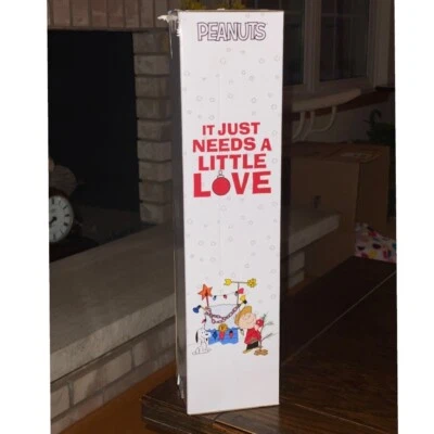 NIB Peanuts Christmas Tree Decor Linus Blanket 24 Inches Tall New - Image 1 of 4