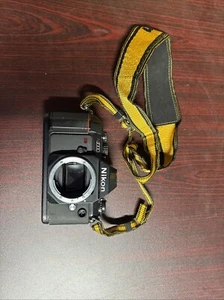 Nikon N2000 35mm SLR Film Camera Body Only - Picture 1 of 1