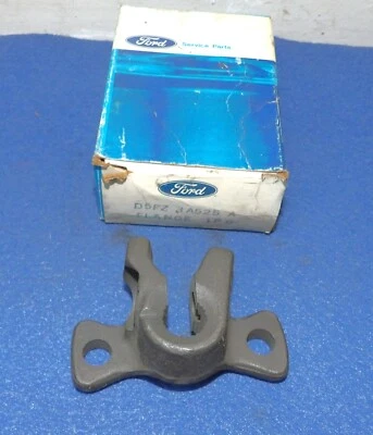 1975 1976 1977 1978 Mustang II Pinto Bobcat NOS STEERING SHAFT COUPLING FLANGE - Image 1 of 3