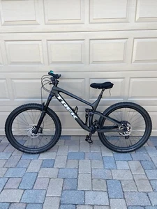 2022 Trek Fuel Ex 9.8 XT Carbon Frame Full Suspension Mountain Bike 21.5 X Large - Picture 1 of 12