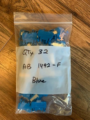 32 Pack AB Terminal Block 1492-F Blue - Image 1 of 2