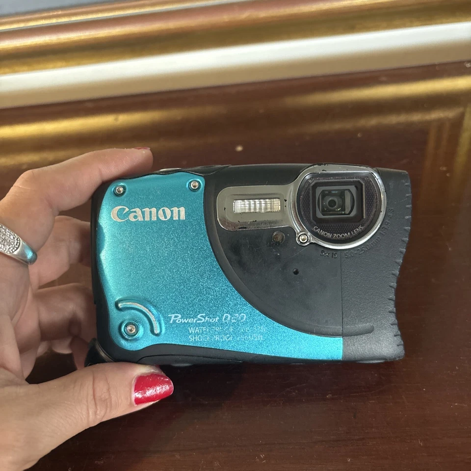 Canon PowerShot D20 12.1MP Digital Camera With Battery - image 1 of 4