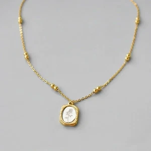 18K Gold Plated Small Korean Flower Shaped Pendant Cable Chain Clavicle Necklace - Picture 1 of 6