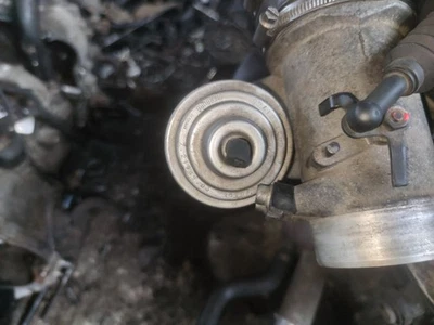 1998 Mercedes-Benz C-CLASS EGR Valve Exhaust Gas 0021401760, 98T04 FR1051163-49 - Image 1 of 4