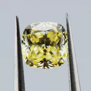 Light Yellow Sapphire 2.68Ct 7x7mm Cushion Cut Shape AAAAA VVS Loose Gemstone - Picture 1 of 2