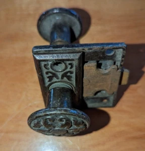 Antique Victorian Cabinet door knob set - Picture 1 of 6
