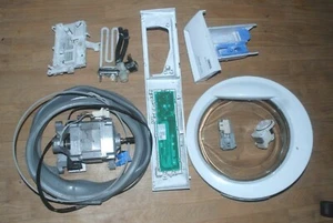 ZANUSSI ZWG71202K WASCHMASCHINE KAPUTT FÜR TEILE: TÜR, VERRIEGELUNG, DISPENDER, WÄRME - Bild 1 von 9