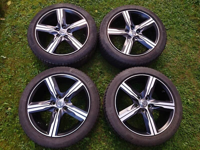Komplettrad Satz Winter Original Volvo 17" Conti 205/50 R17 H XL (Volvo V40 II) - Bild 1 von 4