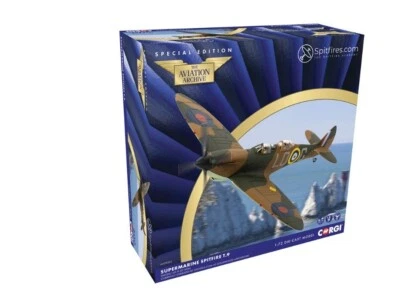 CORGI AVIATION ARCHIVE SUPERMARINE SPITFIRE T9 SM520/LO-G G-ILDA AA29203 - Image 1 of 4