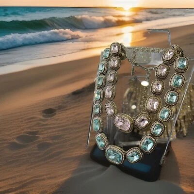 Juego de 2 Collares Heidi Daus Rosa y Azul y Una Caja Heidi Daus Foto 1 de 4