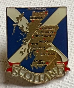 SCOTLAND MAP & SALTIRE SOUVENIR PIN BADGE - Picture 1 of 3