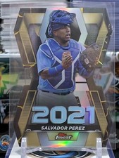 2022 Salvador Perez Topps Finest Career Year DieCut Kintsukuroi Black/Gold DS 2H