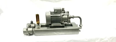 GRUNDFOS 97523566 SM 3-2 A-R-A-V-AQQV J-A-A-N motor setup for transfer pump - Image 1 of 4