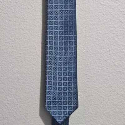 Corbata delgada vintage para hombre Wemlon por Wembley 51 1/2" de largo 2" de ancho cuadrados azules Foto 1 de 2