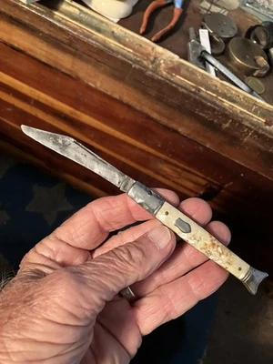 Vntg Imperial Prov USA 1-Blade Faux Pearl Fish Tail Handles Folding Pocket Knife - Image 1 of 4