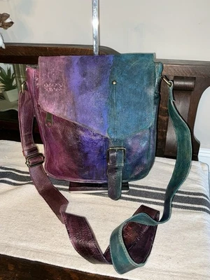 RARO Bolso Bandolera Bed Stu Venice Beach Unicornio Azul Rosa Verde Púrpura Precio de venta sugerido por el fabricante $345 Foto 1 de 4