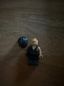 LEGO Star Wars Darth Vader Anakin Skywalker Minifigure Battle Damaged 75183 Duel