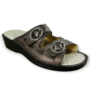 La Plume Jen Sandals Women's 7.5 38 Bronze Leather Slip-On Flats Buckle Comfort - Picture 1 of 9