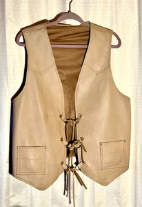 VINTAGE HIPPY LEATHER WESTERN VEST LARGE W FRINGE TIES, EXCEL ORIGINAL CONDITION - Picture 1 of 8
