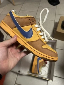 Size 9.5 Nike Dunk SB Premium Low Newcastle Brown Ale Clean - Picture 1 of 8