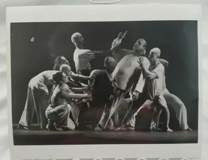 Foto de prensa miembros de la Bill T Jones Arnie Zane Dance Company actuación de colección - Imagen 1 de 4