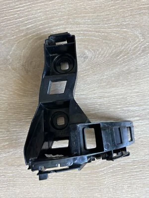 OEM 2020 VW Volkswagen Golf Alltack Guide Bracket 5GM-807-393-G - Image 1 of 4
