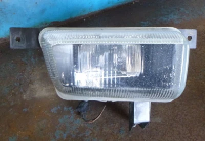 Holden Astra TS 98-05 Right Fog Light 24407177 - image 1 of 3
