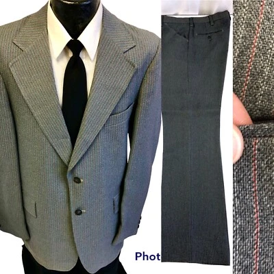Terno de festa 2 peças vintage anos 70 masculino cinza vermelho listra de pinos mod DISCO 38 L PARTE INFERIOR DO SINO 36 - Imagem 1 de 4