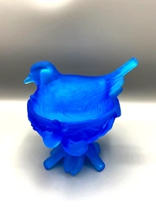 Vtg Westmoreland Blue Satin Glass Bird Nesting Pedestal Candy or Display Dish - Picture 1 of 13